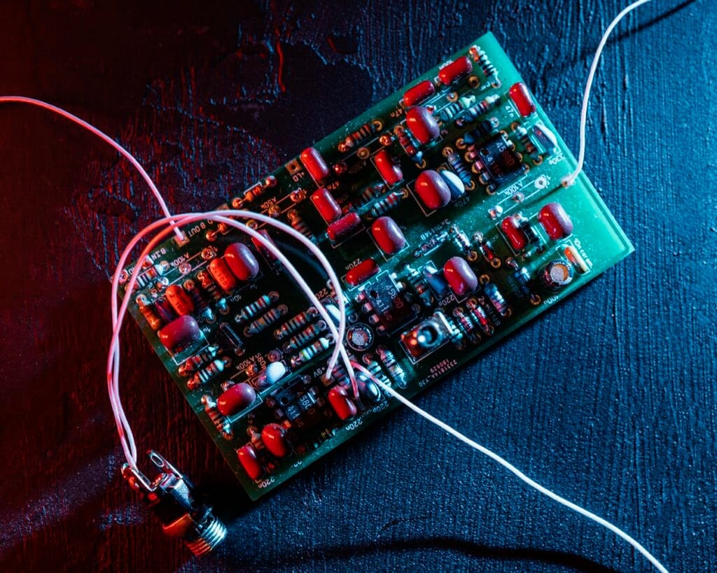 top view wires tech background elektrik elektronik ustalık belgesi nasıl alınır