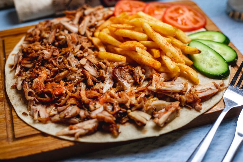 side view doner pita with french fries fresh cucumber tomato Dönerci Açmak İçin Gerekli Belgeler