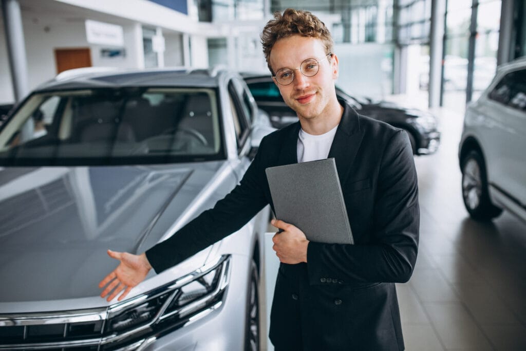 salesman car showroom Galeri Açmak İçin Gerekli Belgeler
