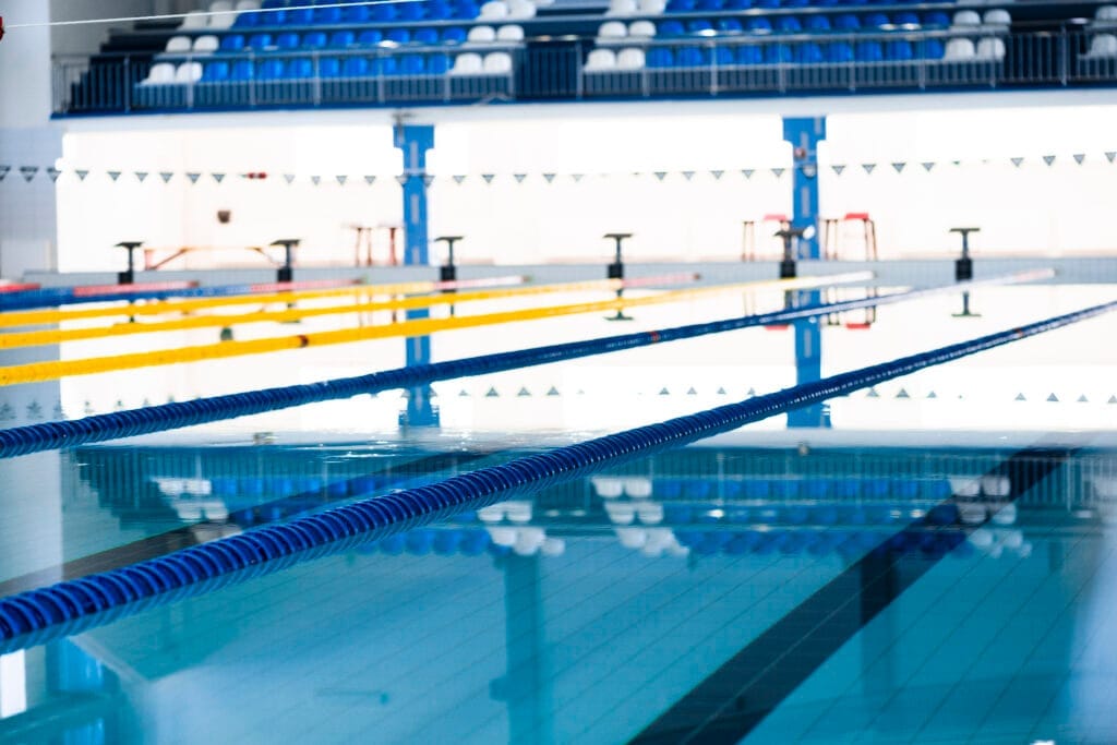 photo modern indoor swimming pool Havuzculuk Belgesi Nereden Alınır?