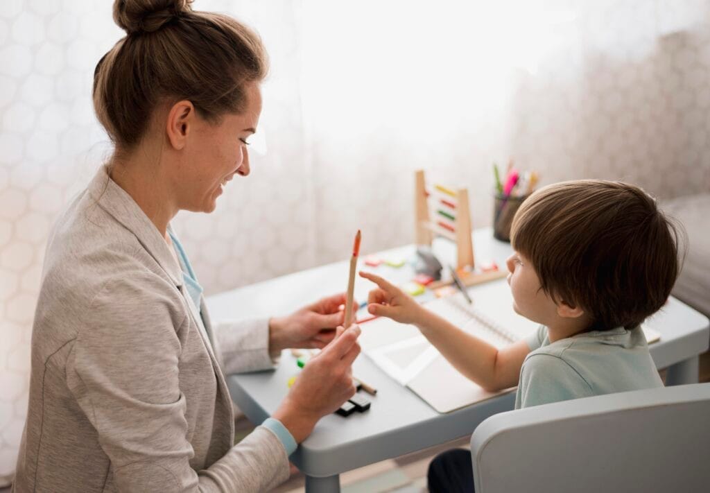 side view child tutor home learning Özel Eğitim Belgesi Nereden Alınır?